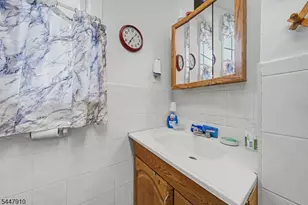 322 Hickory St, Kearny, NJ 07032 - Photo 9