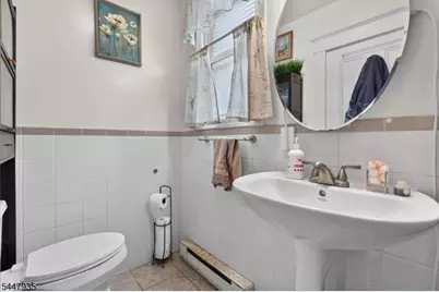 81 Louis St, New Brunswick, NJ 08901 - Photo 13
