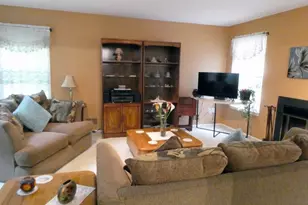 92 Stonehedge Ct, Franklin Township, NJ 08873 - Photo 7