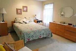 92 Stonehedge Ct, Franklin Township, NJ 08873 - Photo 11