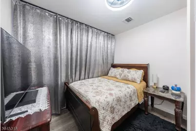 412 Spruce St, Linden, NJ 07036 - Photo 9