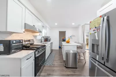 412 Spruce St, Linden, NJ 07036 - Photo 3