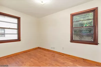 1133 Hetfield Ave, Scotch Plains Township, NJ 07076 - Photo 17