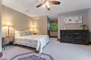 25 Wilshire Dr, Sparta Township, NJ 07871 - Photo 23