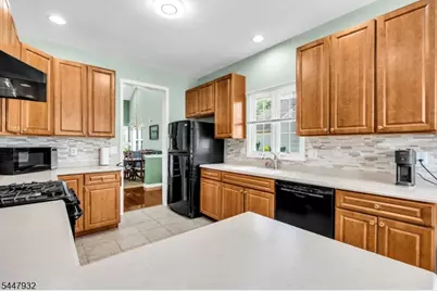 31 Bayard Rd, Franklin Township, NJ 08873 - Photo 17