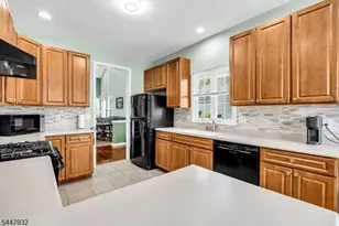 31 Bayard Rd, Franklin Township, NJ 08873 - Photo 17