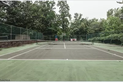 89 Continental Rd, Parsippany, NJ 07950 - Photo 33