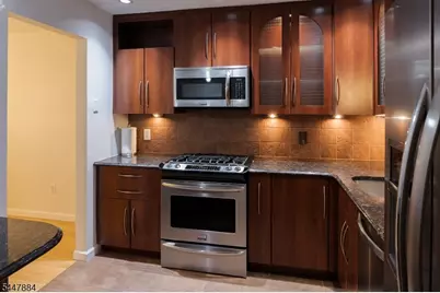 89 Continental Rd, Parsippany, NJ 07950 - Photo 9