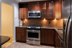 89 Continental Rd, Parsippany, NJ 07950 - Photo 9