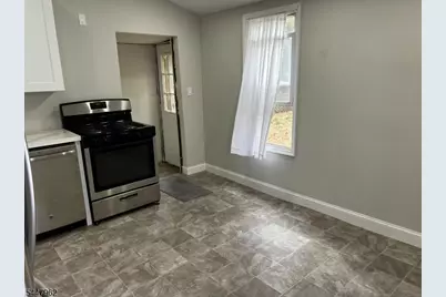 148 Stockton St, Old Bridge Township, NJ 08879 - Photo 5