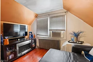 1522 Bower St, Linden, NJ 07036 - Photo 15