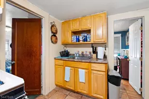 1522 Bower St, Linden, NJ 07036 - Photo 17