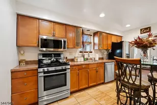 1522 Bower St, Linden, NJ 07036 - Photo 3