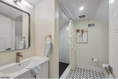 21 Evergreen Pl, Maplewood, NJ 07040 - Photo 29