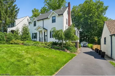 21 Evergreen Pl, Maplewood, NJ 07040 - Photo 1