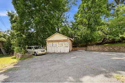 69 Linda Vista Ave, North Haledon, NJ 07508 - Photo 5