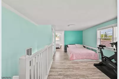 10 Dale Dr, Fairfield, NJ 07004 - Photo 27