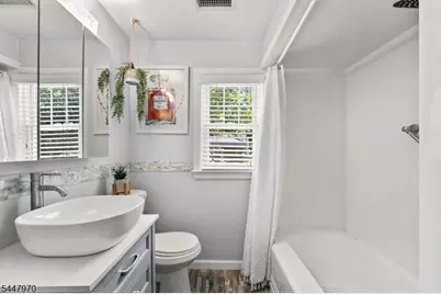 10 Dale Dr, Fairfield, NJ 07004 - Photo 33