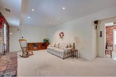 560 Wakefield Dr, Metuchen, NJ 08840 - Photo 41