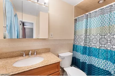 41 Holly Glen Ln, Berkeley Heights Township, NJ 07922 - Photo 17