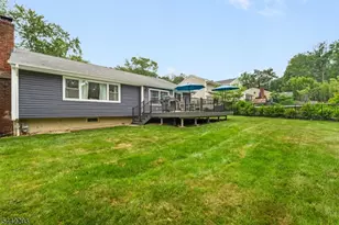 41 Holly Glen Ln, Berkeley Heights Township, NJ 07922 - Photo 17