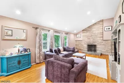 41 Holly Glen Ln, Berkeley Heights Township, NJ 07922 - Photo 11