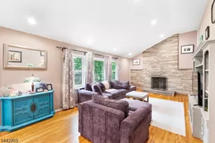 41 Holly Glen Ln, Berkeley Heights Township, NJ 07922 - Photo 9