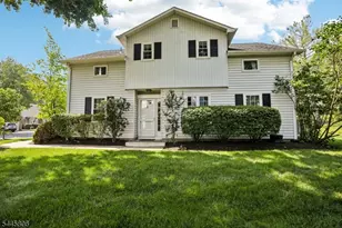 27 Coachlight Dr, Chatham Township, NJ 07928 - Photo 1