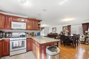 637 Jefferson Ave, Elizabeth, NJ 07201 - Photo 3