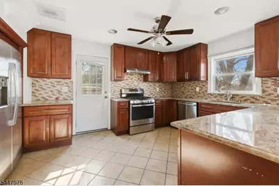 88 Columbus Ave, Belleville, NJ 07109 - Photo 5