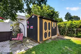 246 N 3rd Ave, Manville, NJ 08835 - Photo 33