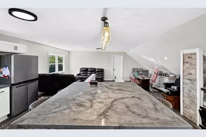 246 N 3rd Ave, Manville, NJ 08835 - Photo 29