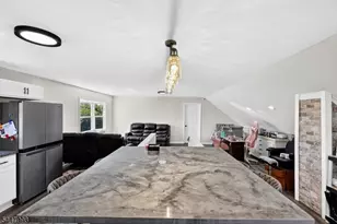 246 N 3rd Ave, Manville, NJ 08835 - Photo 29