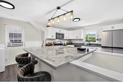 246 N 3rd Ave, Manville, NJ 08835 - Photo 19