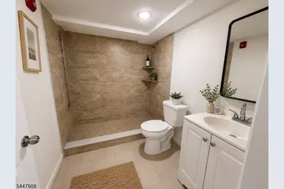 105 Chandler Ave #2, Roselle, NJ 07203 - Photo 9