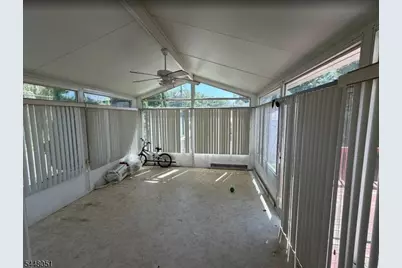 2801 Dewitt Ter, Linden, NJ 07036 - Photo 5