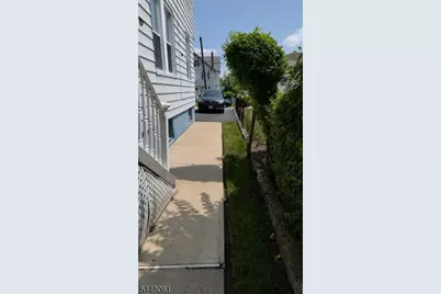9 Guenther Pl, Passaic, NJ 07055 - Photo 3