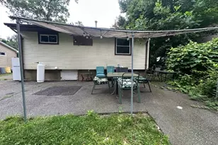 4 Florida Ave, Jefferson Township, NJ 07849 - Photo 3