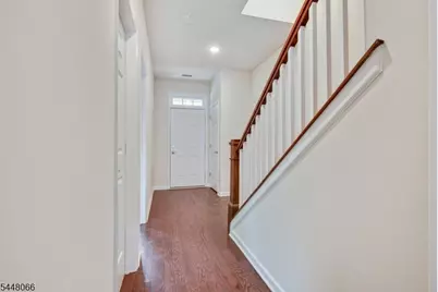 4 Braeburn Ct, Livingston, NJ 07039 - Photo 3
