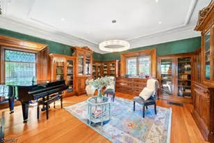 30 N Mountain Ave, Montclair, NJ 07042 - Photo 9