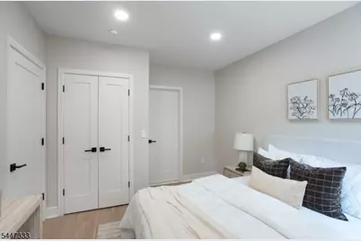 195 N Fullerton Ave #A, Montclair Twp., NJ 07042 - Photo 9