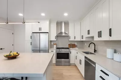 195 N Fullerton Ave #A, Montclair Twp., NJ 07042 - Photo 11