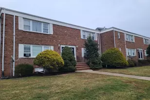 4 Columbia Dr, Bridgewater, NJ 08807 - Photo 3