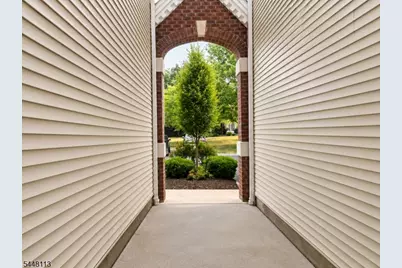810 Firethorn Dr #E2, Union Township, NJ 07083 - Photo 21