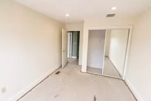 810 Firethorn Dr, Union Township, NJ 07083 - Photo 13