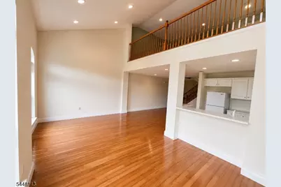 810 Firethorn Dr #E2, Union Township, NJ 07083 - Photo 7