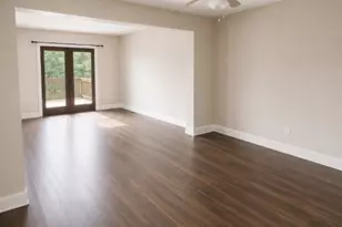 5006 N Oaks Blvd, North Brunswick Township, NJ 08902 - Photo 3