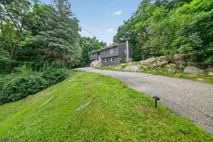 5 Lawrence Dr, Vernon, NJ 07422 - Photo 29