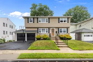 689 Gates Terrace, Union Township, NJ 07083 - Photo 1