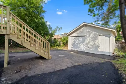 306 Smith St, Newark, NJ 07106 - Photo 43